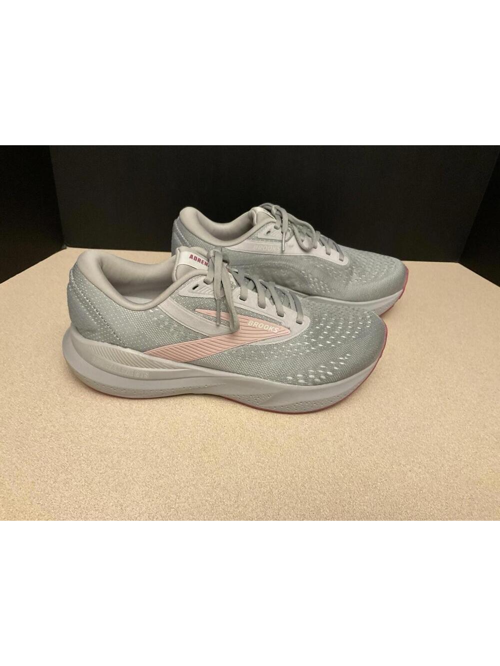 Womens Brooks Adrenaline GTS 24 Grey/Pink Running Shoes. Size 10-2E Wide. Nice!